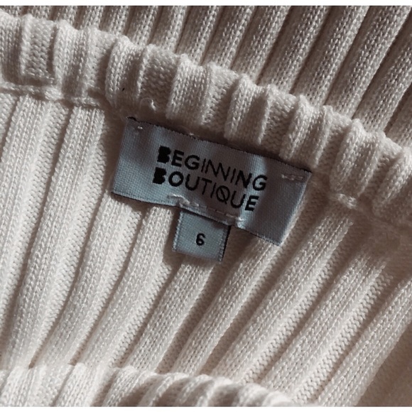 ❤️SOLD❤️ White Mini Dress - Picture 2 of 4